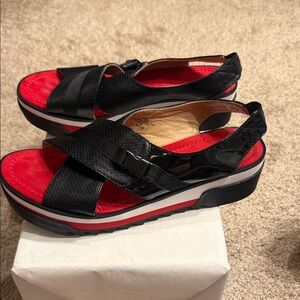 Adrienne Vittadini Black and Red Crisscross Sandals